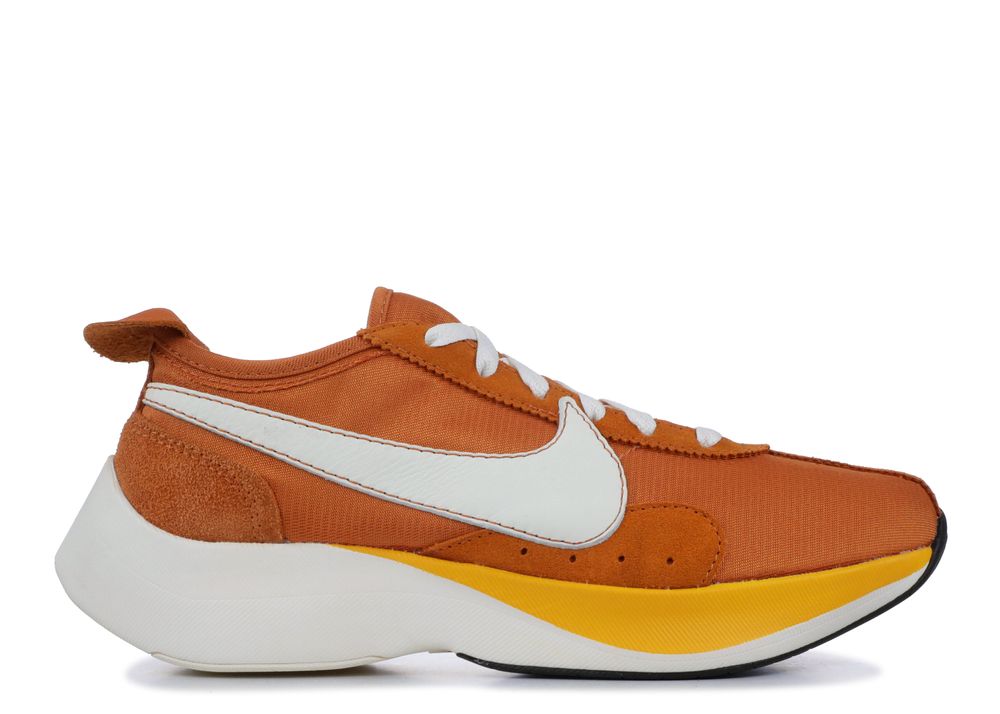 nike moon racer qs monarch