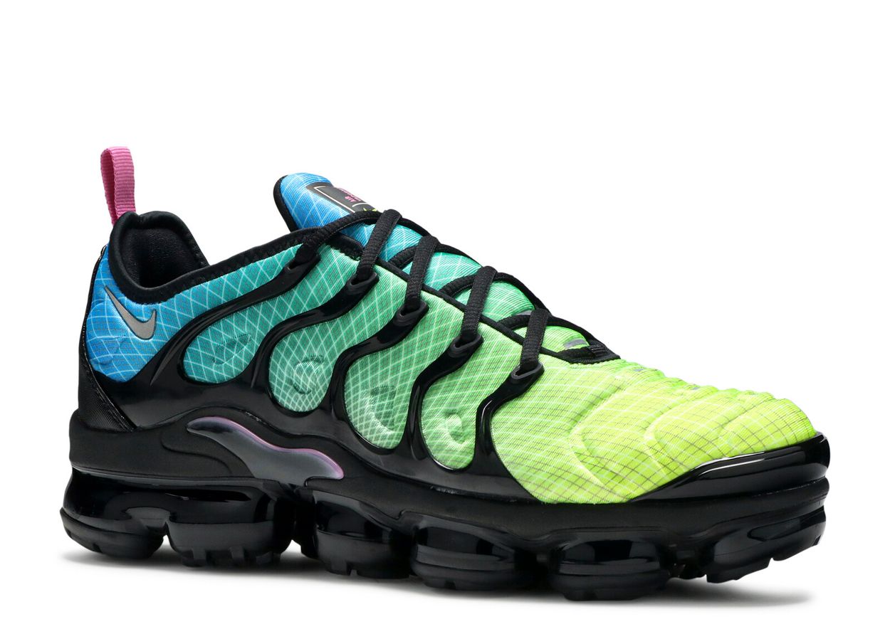 nike air vapormax plus aurora green