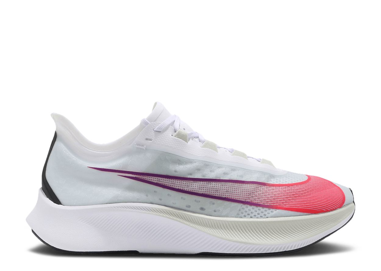 zoom fly white