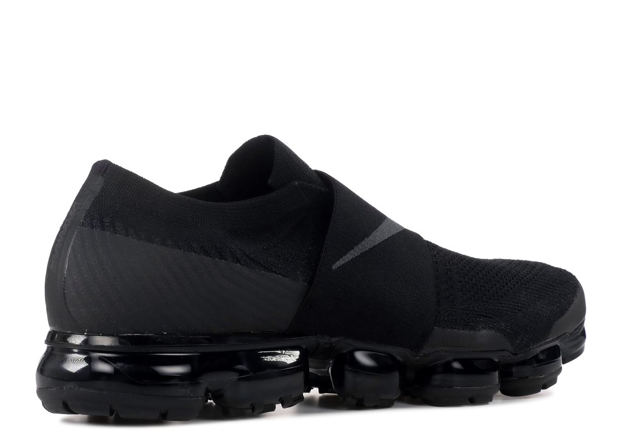 nike air vapormax moc triple black