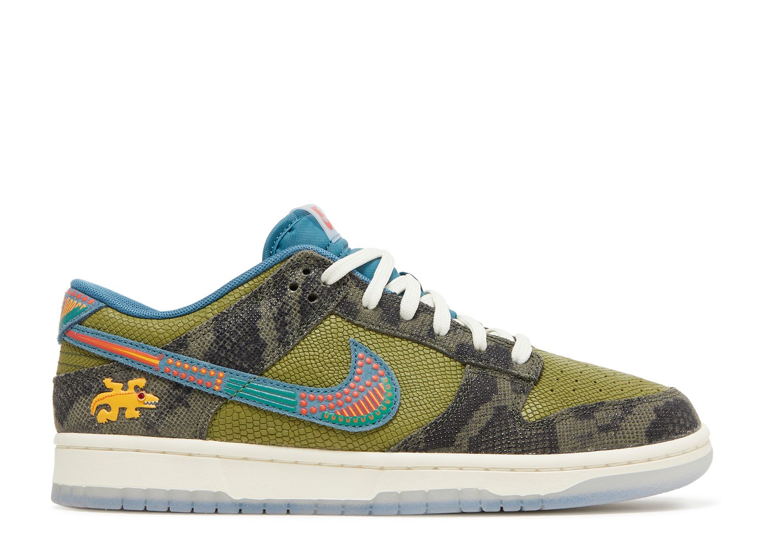 Dunk Low 'SiEMPRE Familia' - Nike - DO2160 335 | Flight Club