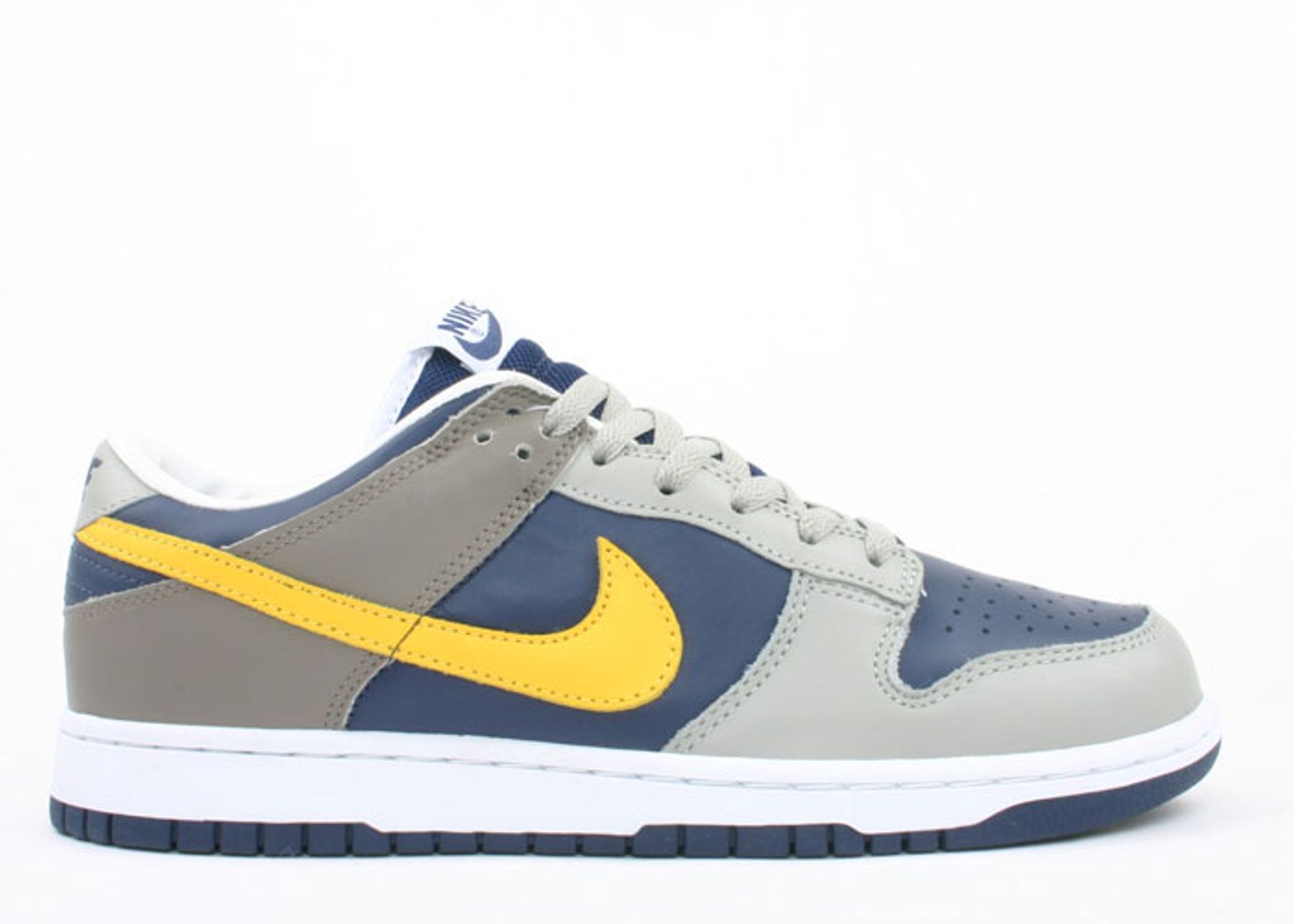 nike 624044
