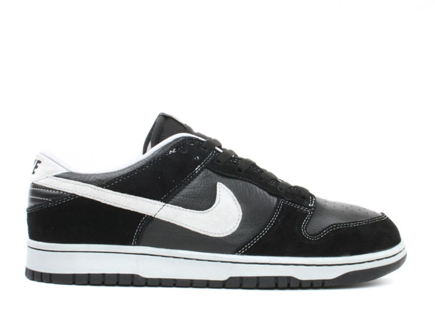 Dunk Low 'Tony Parker' - Nike - 304714 005 - black/metallic silver ...