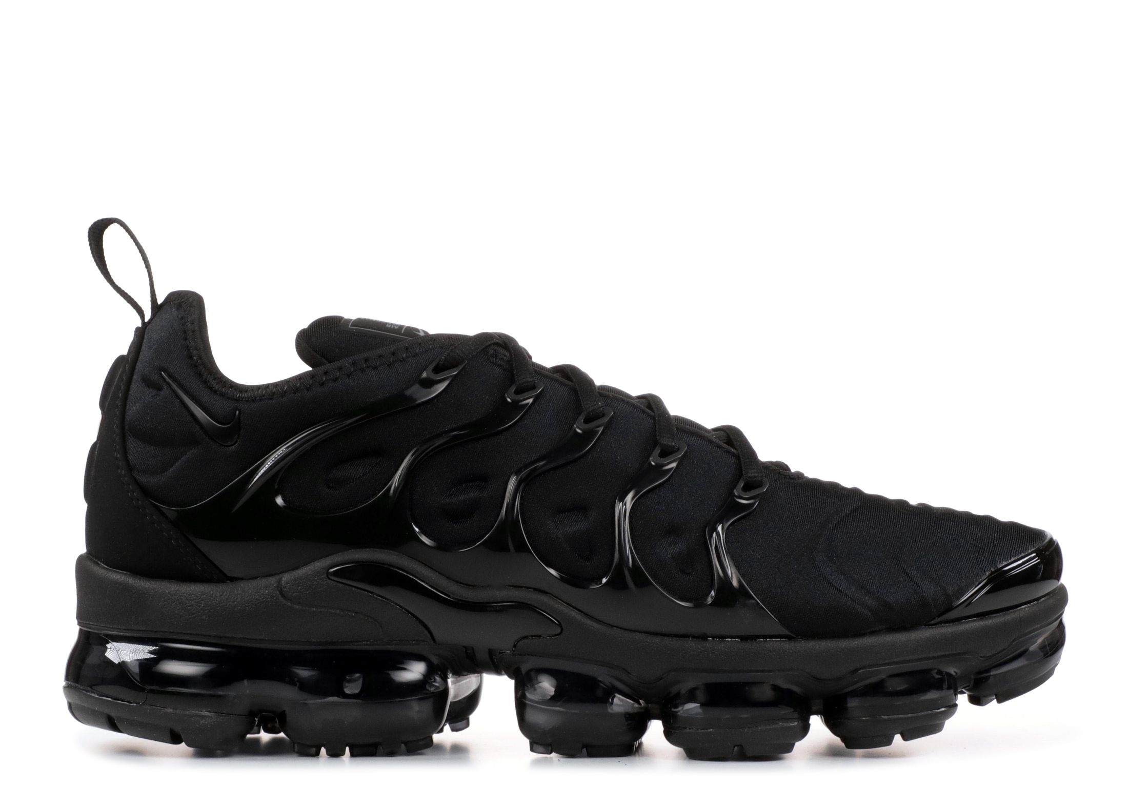 vapormax plus black size 4