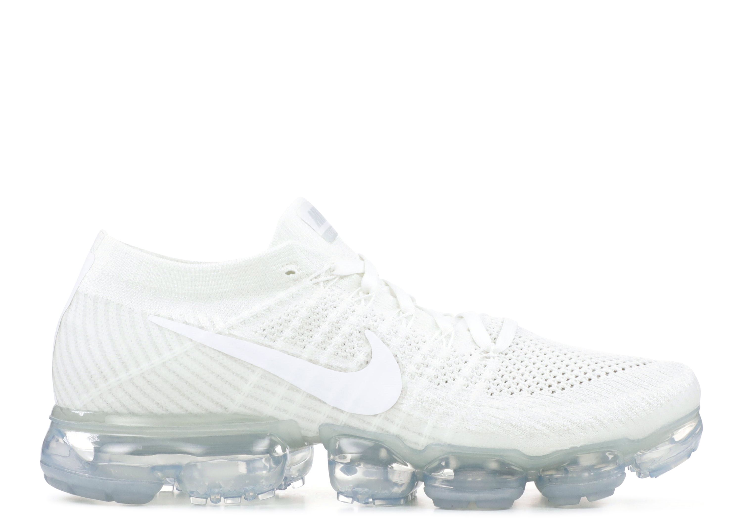 Air VaporMax 'White Christmas' - Nike - 849558 100 - white/white ...