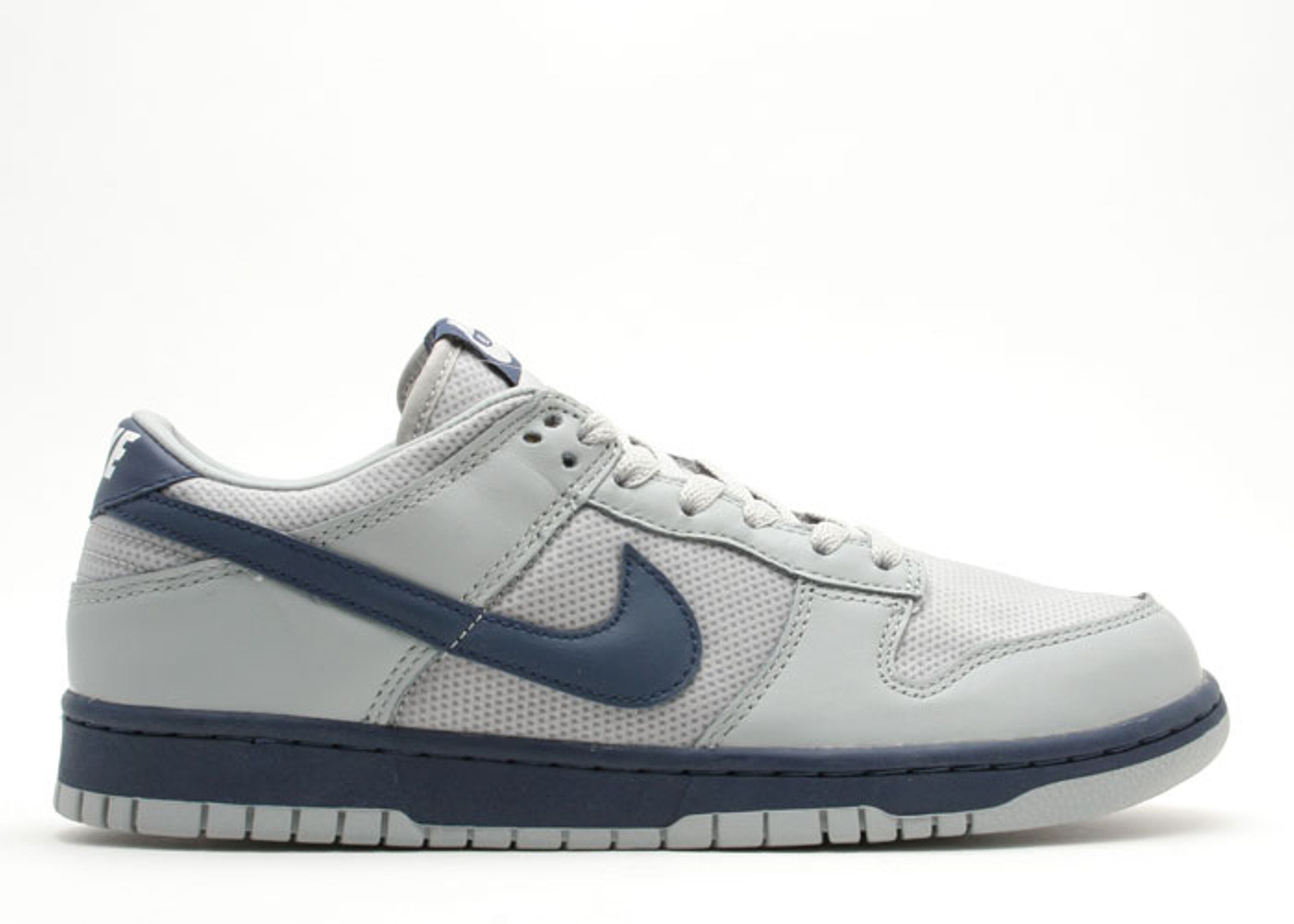 nike dunk silver surfer