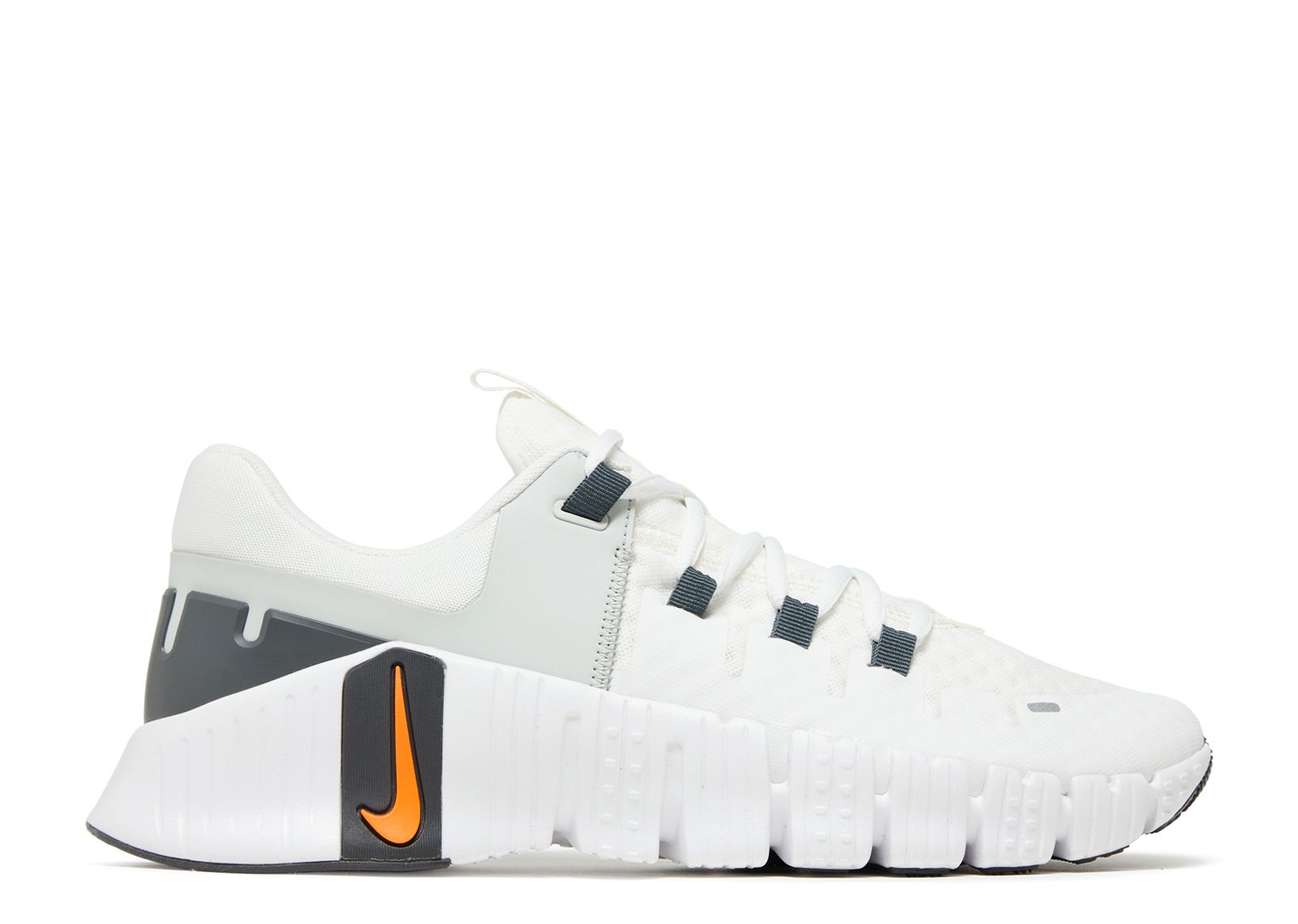 Free Metcon 5 'White Bright Mandarin' - Nike - DV3949 101 - summit ...