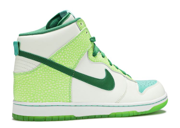 nike dunk glow in the dark 2