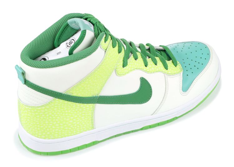 nike dunk glow in the dark 2