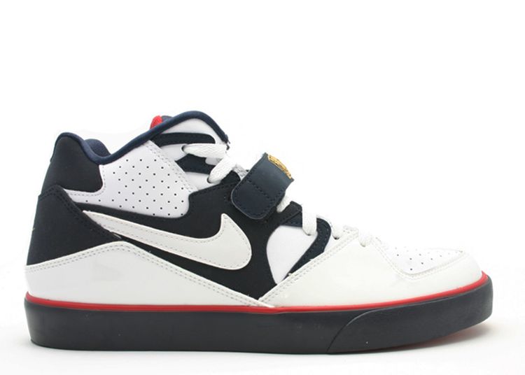 nike auto force 180 online -