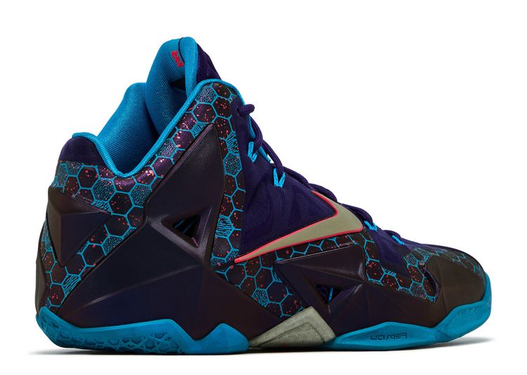 lebron 11 hornets