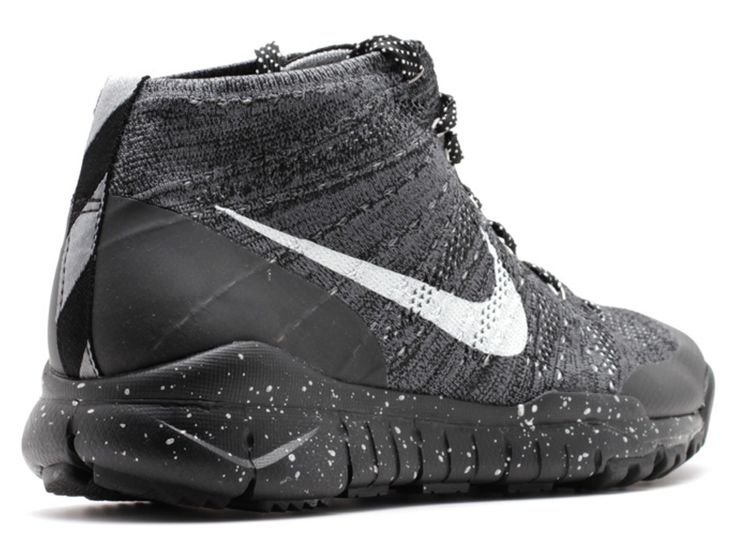 flyknit trainer chukka black