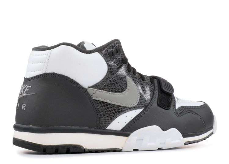 nike air trainer 1 python