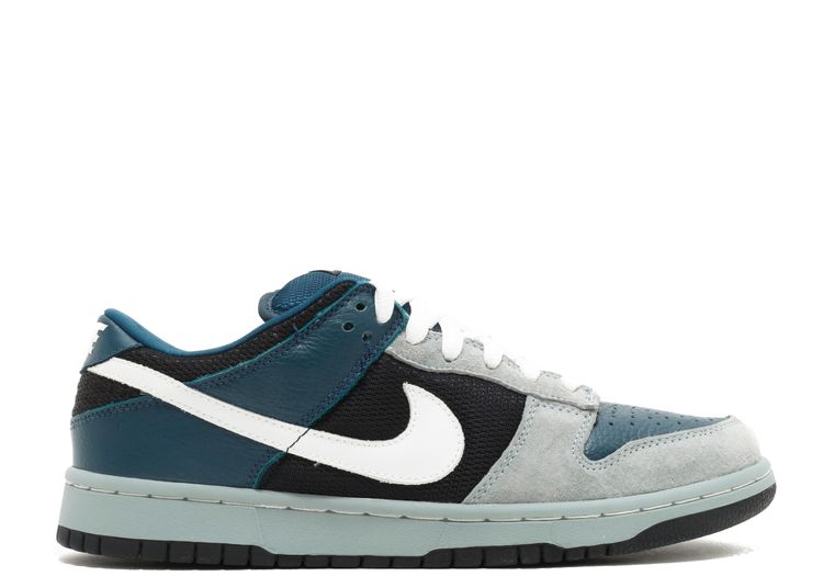 Dunk Low Pro SB 'Futura'