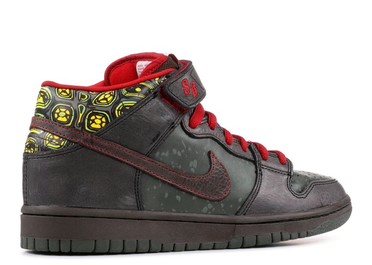 nike sb dunk mid moat