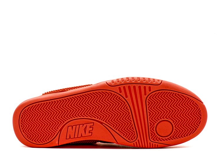 red october shoe price