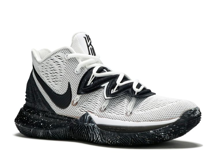 The Nike Kyrie 5 'Cookies and Cream' Just Dropped Sneaker