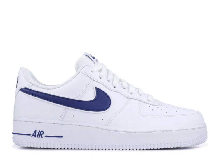 Nike Air Force 1 '07 Triple White
