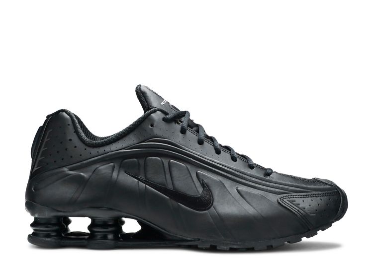 Shox R4 'Triple Black'