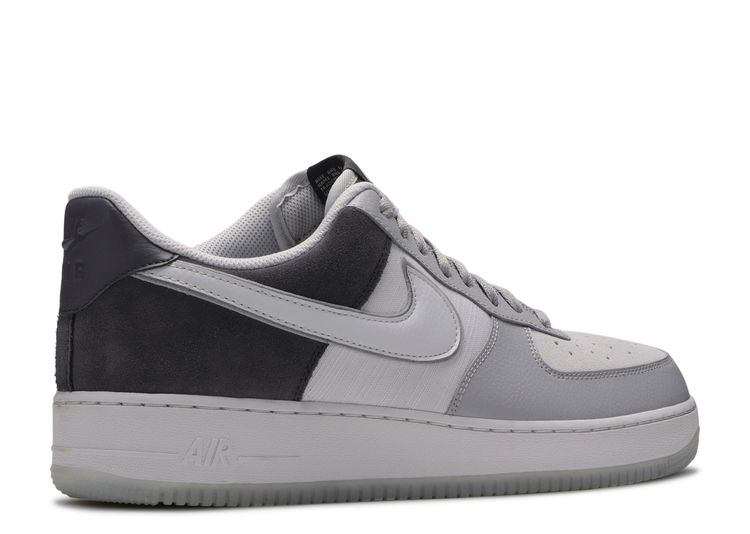 Nike Men's Air Force 1 Low '07 LV8 Triple Grey Sneaker