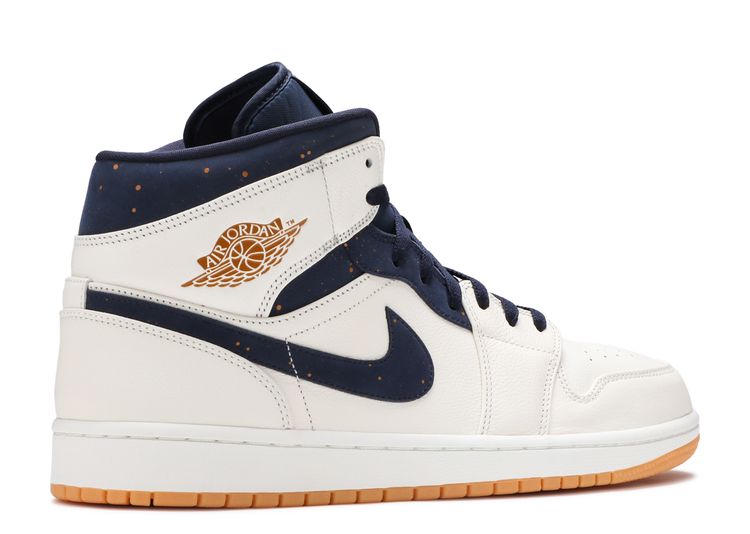 Air Jordan 1 Mid 'Jeter' - Air Jordan - AH6342 104 - sail/bronze