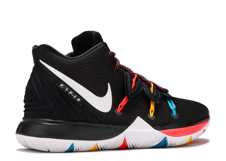 kyrie nike friends