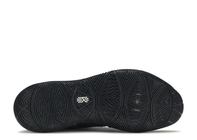 Nike Kyrie 5 Bred ps in Black Lyst
