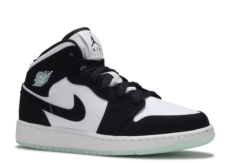 air jordan 1 mid se panda air jordan 1 mid se panda