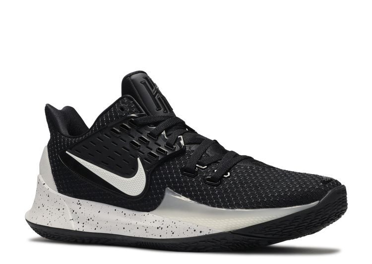 kyrie 2 black and white
