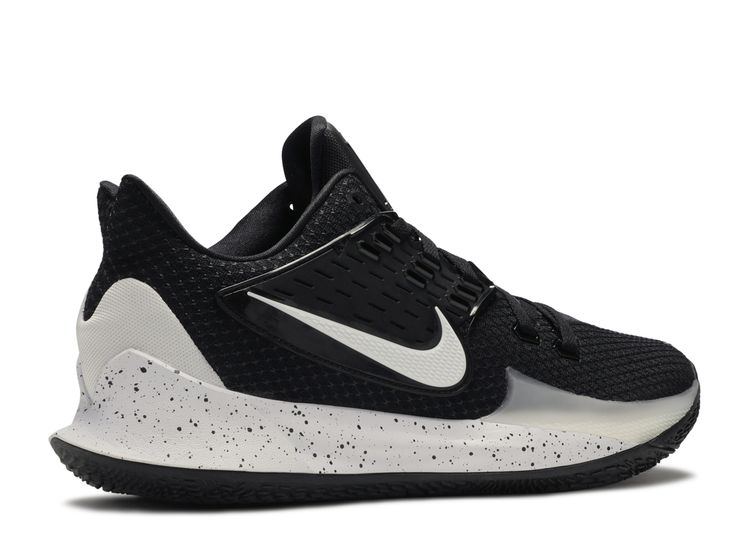 kyrie low id shoes