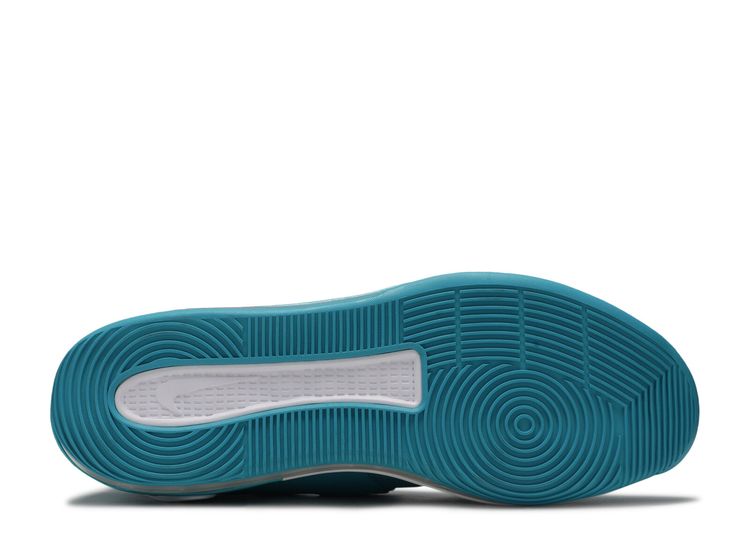 nike zoom pegasus 35 shield