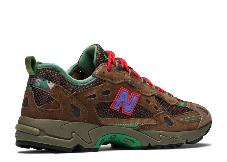 new balance x stray rats sewer stompers