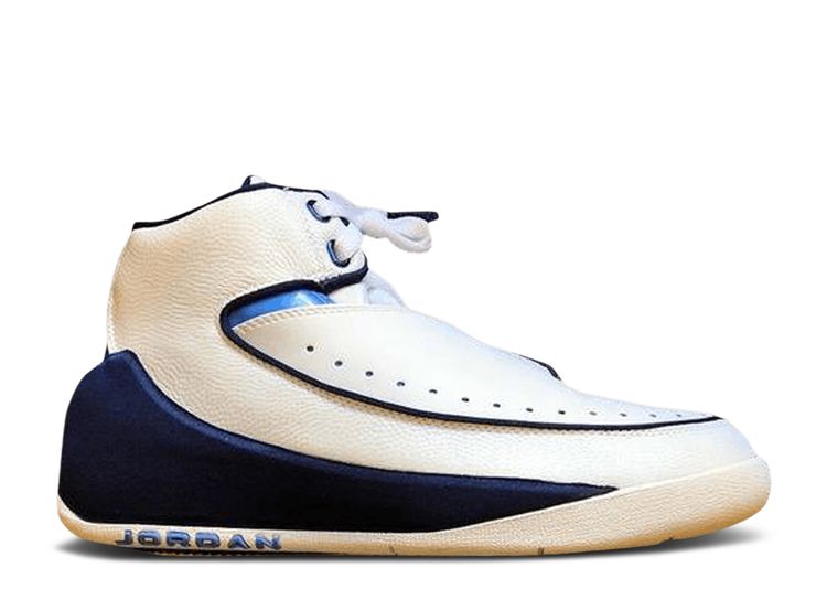 Nu' Retro Air Jordan 2 'White Midnight Navy' - Air Jordan - 306152