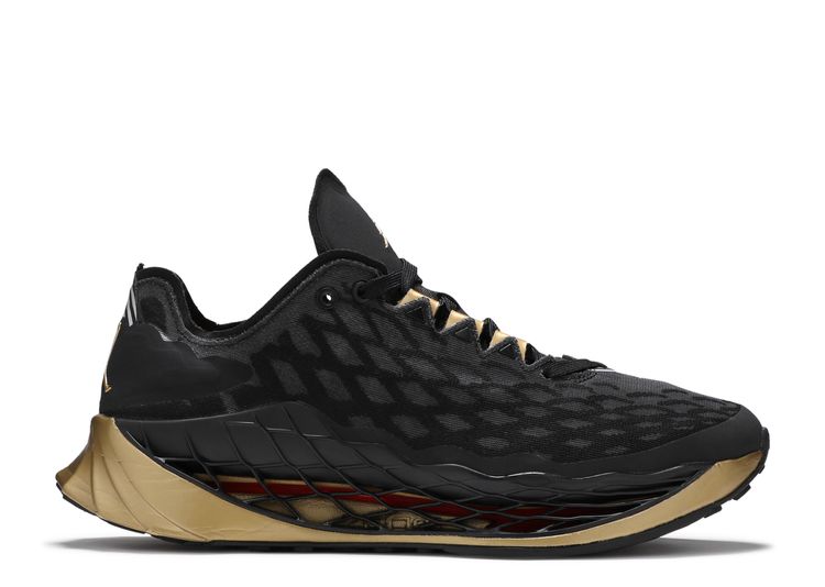 Jordan Zoom Trunner Ultimate 'Black Metallic Gold'