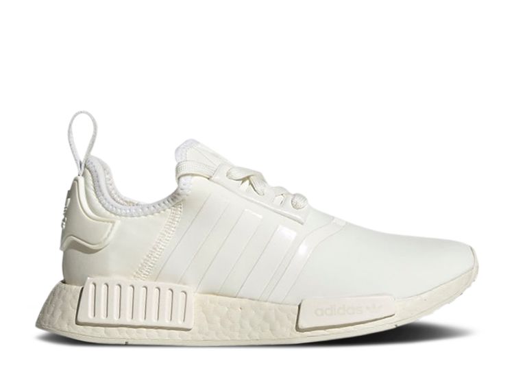 adidas nmd r1 triple white womens