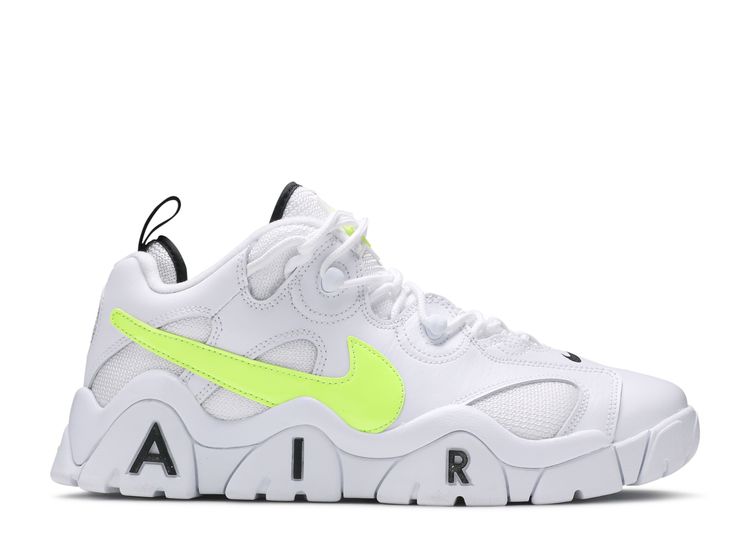 Nike Air Barrage Low in White for Men