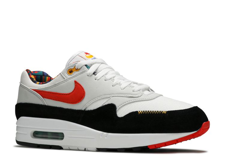 This Nike Air Max 1 Has a Pop of Color We Love — CNK Daily (ChicksNKicks)