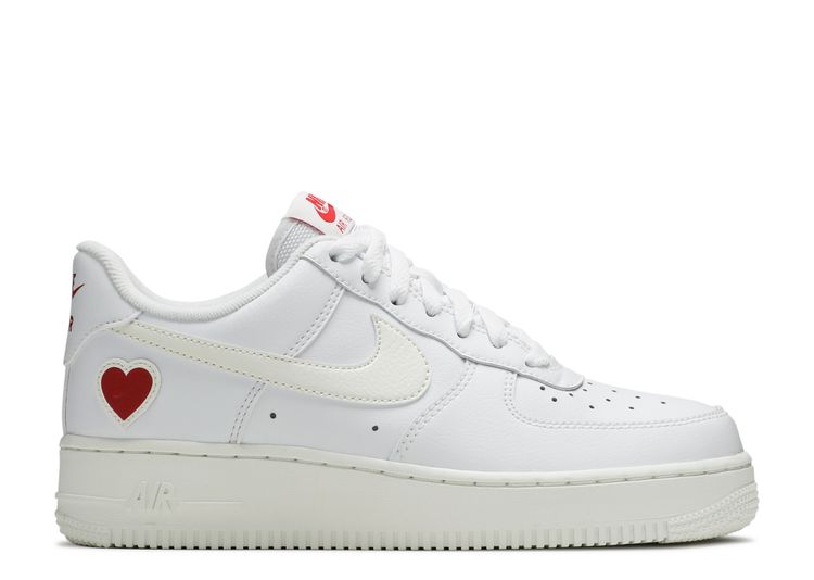 women's nike air force 1 valentine's day