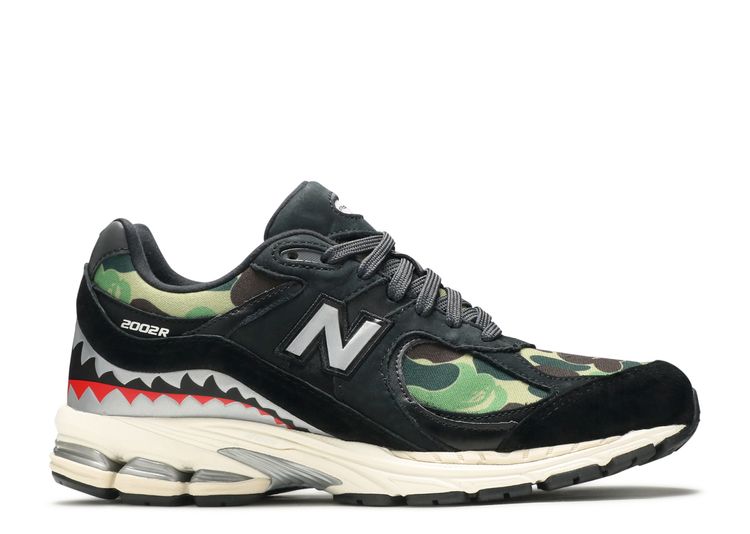 BAPE X NEW BALANCE 2002R ブラック