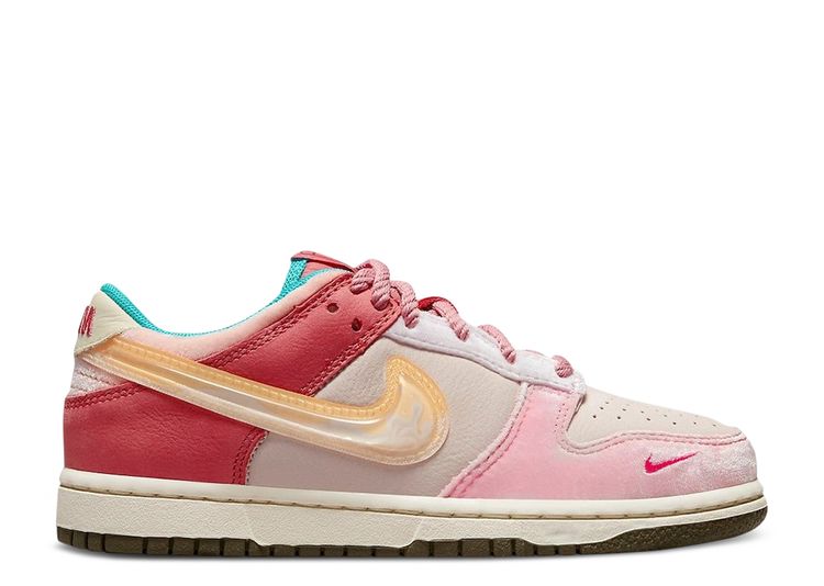 nike free lunch strawberry milk