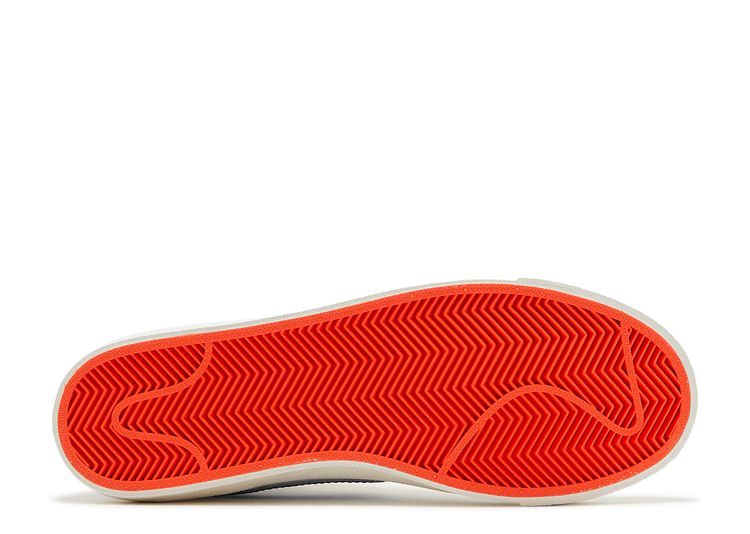 Wmns Blazer Mid '77 'ACG' Nike DO1162 100 white/hyper pink/hyper