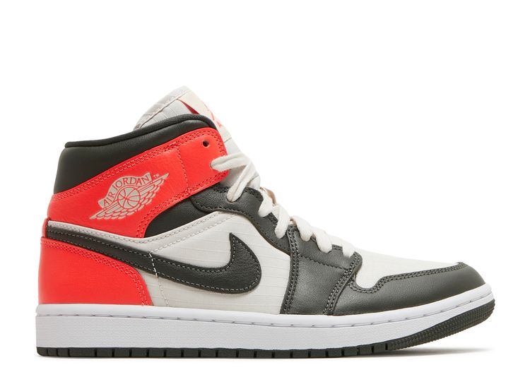 Compañero Rebaja lecho Wmns Air Jordan 1 Mid SE 'Newsprint' - Air Jordan - DQ6078 100 - light  orewood brown/bright crimson/white/newsprint | Flight Club