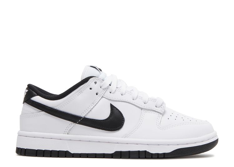 WMNS 27.5 NIKE DUNK LOW WHITE BLACK