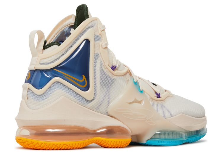 lebron minneapolis lakers shoes