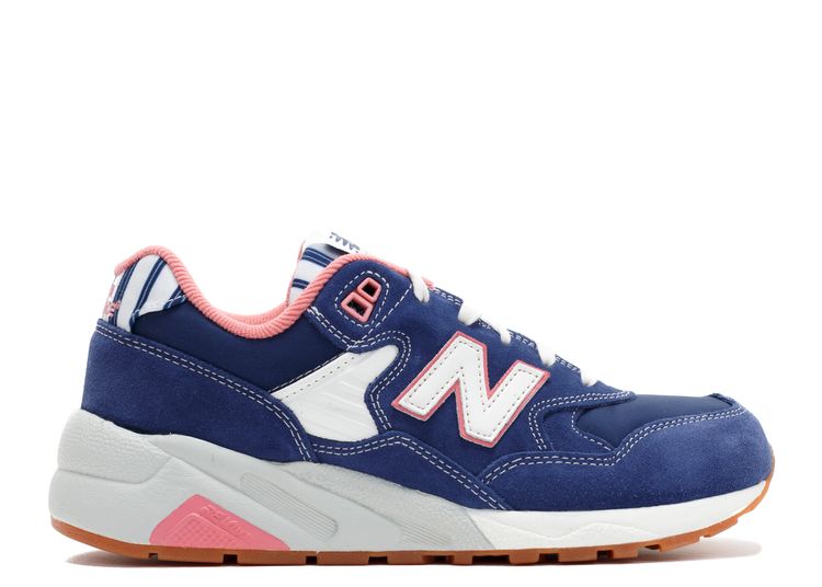 new balance flight club