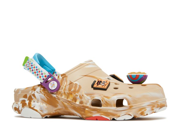 Cinnamon Toast Crunch X Classic All Terrain Clog Crocs 207920 2E9