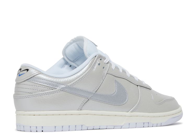 Dunk Low SE 'Metallic Silver' - Nike - DX3197 095 - metallic