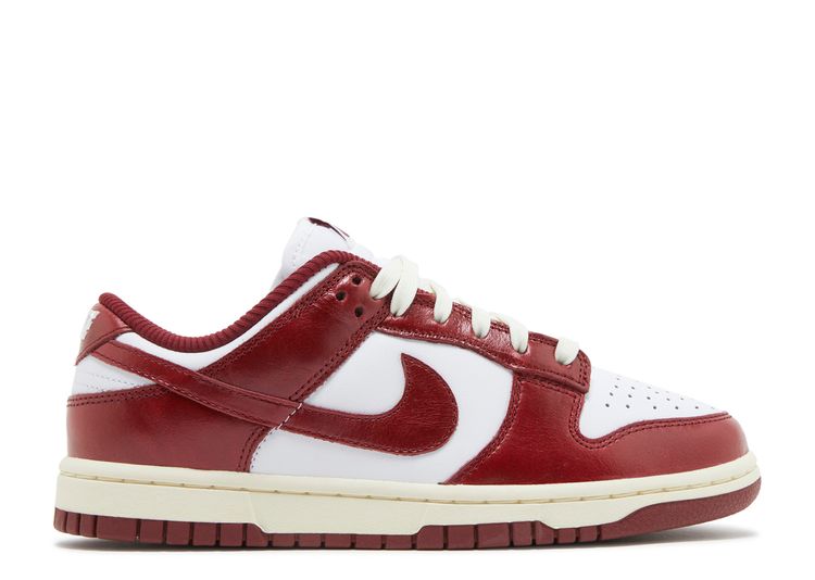 Wmns Dunk Low Premium 'Vintage Red'