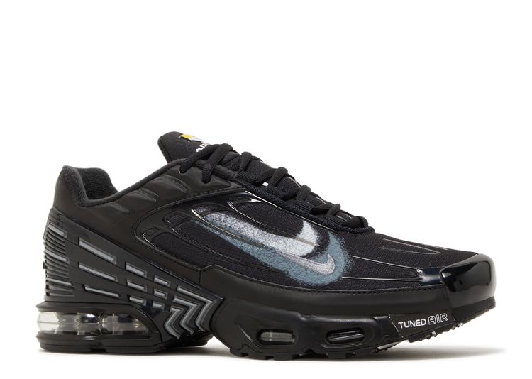 all black leather nike