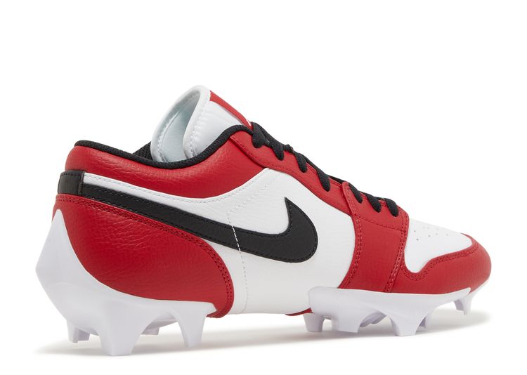 foamposite football cleats